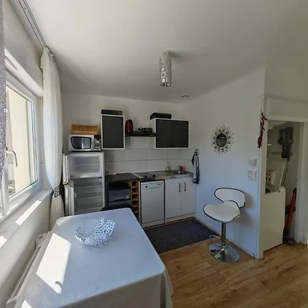 Le Mabileau Apartment